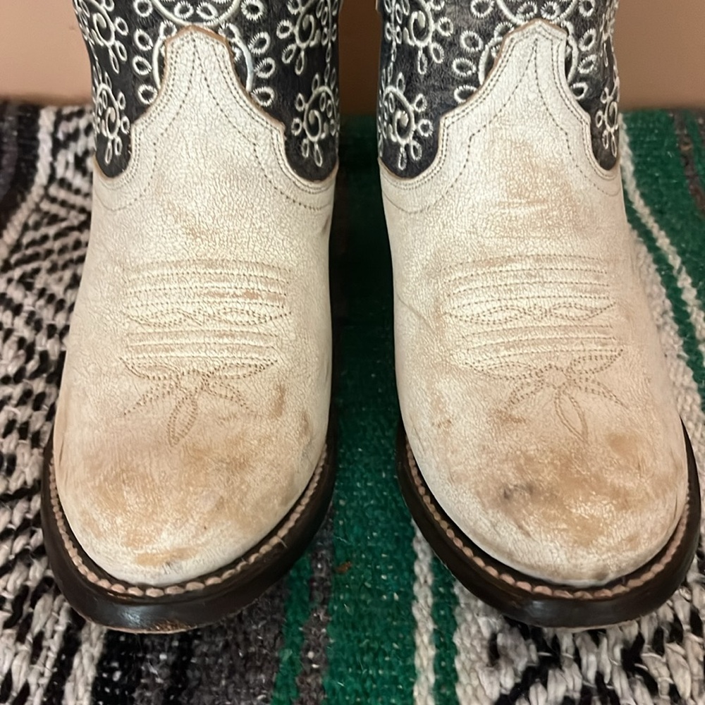 Dan Post cream and dark navy Leather Cowboy Boots ankle boots - Picture 16 of 16
